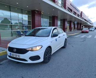 Wynajmij Fiat Tipo 2020 w Grecji. Paliwo: Benzyna. Moc: 95 KM ➤ Koszt od 25 EUR za dobę.