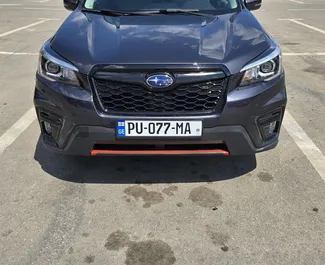 Wynajmij Subaru Forester 2019 w Gruzji. Paliwo: Benzyna. Moc:  KM ➤ Koszt od 150 GEL za dobę.