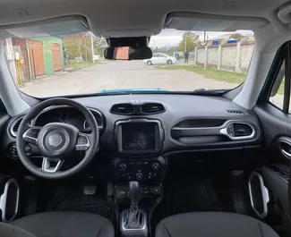 Wynajmij Jeep Renegade 2020 w Gruzji. Paliwo: Benzyna. Moc: 190 KM ➤ Koszt od 120 GEL za dobę.