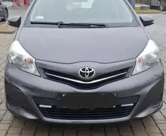Wypożyczalnia Toyota Yaris w Tiranie, Albania ✓ Nr 14302. ✓ Skrzynia Manualna ✓ Opinii: 0.