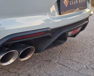 Ford Mustang Coupe 2023 do wynajęcia w Alicante. Limit przebiegu 200 km/dzień.