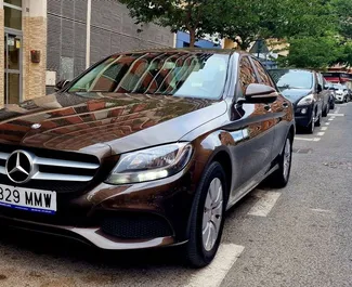 Wypożyczalnia Mercedes-Benz C200 w Alicante, Hiszpania ✓ Nr 11716. ✓ Skrzynia Automatyczna ✓ Opinii: 0.
