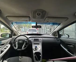Wynajem samochodu Toyota Prius nr 14394 (Automatyczna) w Kutaisi, z silnikiem 18,0l. Hybryda ➤ Bezpośrednio od Joni w Gruzji.
