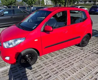 Hyundai i10 – samochód kategorii Ekonomiczny na wynajem w Bułgarii ✓ Depozyt 100 EUR ✓ Ubezpieczenie: OC, CDW, SCDW, FDW, Od Kradzieży, Zagranica, Młody, Bez Depozytu.