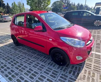 Hyundai i10 2015 do wynajęcia w Burgas. Limit przebiegu 200 km/dzień.