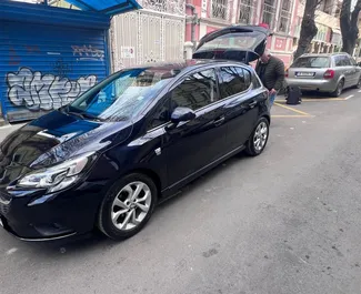 Wnętrze Opel Corsa do wynajęcia w Bułgarii. Doskonały samochód 5-osobowy. ✓ Skrzynia Manualna.