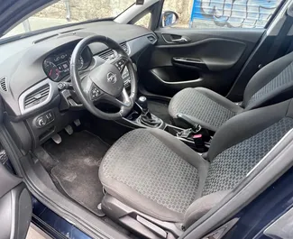 Wynajmij Opel Corsa 2022 w Bułgarii. Paliwo: Benzyna. Moc: 77 KM ➤ Koszt od 13 EUR za dobę.