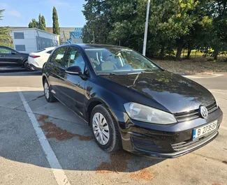 Volkswagen Golf 7 2015 do wynajęcia w Burgas. Limit przebiegu 200 km/dzień.