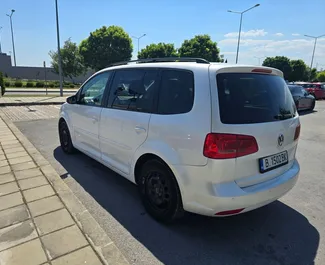 Wypożyczalnia Volkswagen Touran w Burgas, Bułgaria ✓ Nr 1662. ✓ Skrzynia Automatyczna ✓ Opinii: 3.