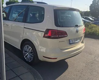Wynajmij Volkswagen Sharan 2022 w Bułgarii. Paliwo: Diesel. Moc: 150 KM ➤ Koszt od 20 EUR za dobę.
