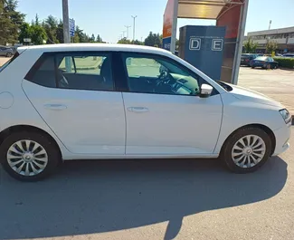 Skoda Fabia – samochód kategorii Ekonomiczny na wynajem w Bułgarii ✓ Depozyt 100 EUR ✓ Ubezpieczenie: OC, CDW, SCDW, FDW, Od Kradzieży, Zagranica, Młody, Bez Depozytu.