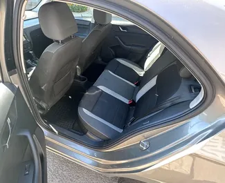 Skoda Rapid – samochód kategorii Ekonomiczny, Komfort na wynajem w Bułgarii ✓ Depozyt 100 EUR ✓ Ubezpieczenie: OC, CDW, SCDW, FDW, Od Kradzieży, Zagranica, Młody, Bez Depozytu.