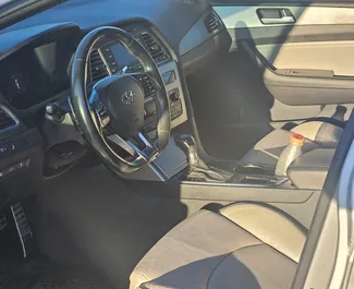 Hyundai Sonata 2016 – wynajem od właścicieli w Kutaisi (Gruzja).