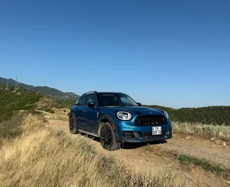 Wynajmij Mini Countryman Cooper S 2020 w Gruzji. Paliwo: Benzyna. Moc: 200 KM ➤ Koszt od 115 GEL za dobę.