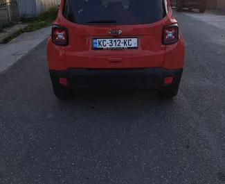 Wynajmij Jeep Renegade 2021 w Gruzji. Paliwo: Benzyna. Moc: 170 KM ➤ Koszt od 120 GEL za dobę.