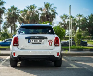 Mini Countryman Cooper 2020 do wynajęcia w Batumi. Limit przebiegu 300 km/dzień.