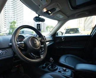 Silnik Benzyna 1,5 l – Wynajmij Mini Countryman Cooper w Batumi.