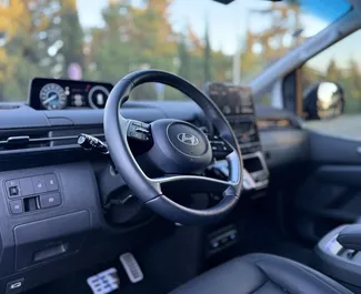 Silnik Diesel 2,2 l – Wynajmij Hyundai Staria w Tbilisi.