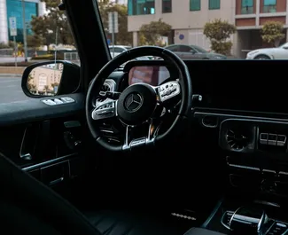 Silnik Benzyna 4,4 l – Wynajmij Mercedes-Benz G63 AMG w Dubaju.