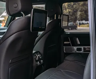Mercedes-Benz G63 AMG – samochód kategorii Premium, Luksusowy, SUV na wynajem w ZEA ✓ Bez Depozytu ✓ Ubezpieczenie: OC.
