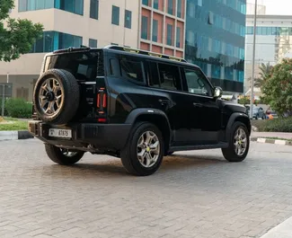 Wynajmij Jetour T2 2024 w ZEA. Paliwo: Benzyna. Moc: 254 KM ➤ Koszt od 360 AED za dobę.