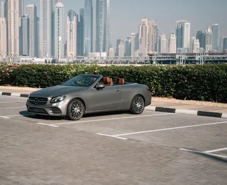 Wypożyczalnia Mercedes-Benz E-Class Cabrio w Dubaju, ZEA ✓ Nr 14513. ✓ Skrzynia Automatyczna ✓ Opinii: 0.