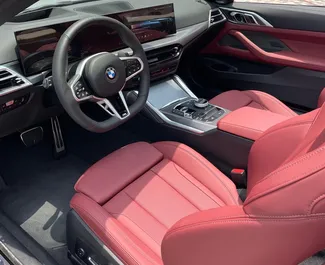 BMW 430 M Sport Cabrio 2025 do wynajęcia w Dubaju. Limit przebiegu 250 km/dzień.