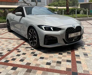 Wynajmij BMW 430 M Sport Cabrio 2025 w ZEA. Paliwo: Benzyna. Moc: 360 KM ➤ Koszt od 480 AED za dobę.