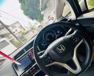 Wynajem samochodu Honda Fit nr 14452 (Automatyczna) na Mauritiusie, z silnikiem 1,5l. Hybryda ➤ Bezpośrednio od Manish na Mauritiusie.