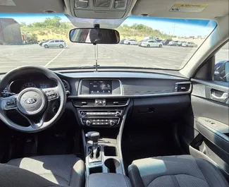 Silnik Benzyna 2,4 l – Wynajmij Kia Optima w Erewaniu.