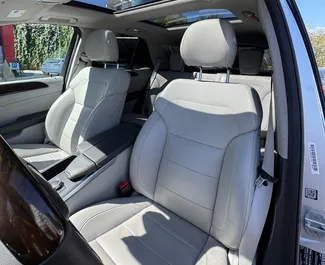 Silnik Diesel 3,5 l – Wynajmij Mercedes-Benz ML350 w Tiranie.