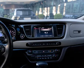 Silnik Benzyna 3,3 l – Wynajmij Kia Sedona w Tbilisi.