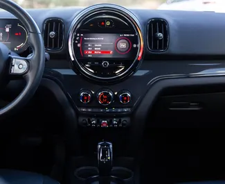 Wynajmij Mini Countryman Cooper 2021 w Gruzji. Paliwo: Benzyna. Moc: 136 KM ➤ Koszt od 135 GEL za dobę.