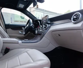 Silnik Benzyna 2,0 l – Wynajmij Mercedes-Benz GLC-Class w Tbilisi.