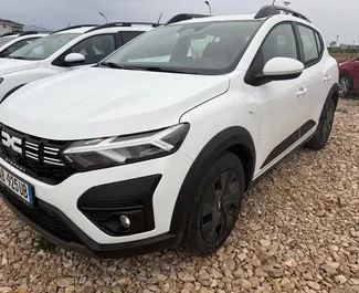 Dacia Sandero Stepway – samochód kategorii Ekonomiczny, Komfort, Crossover na wynajem w Albanii ✓ Bez Depozytu ✓ Ubezpieczenie: OC, CDW, SCDW, FDW, Od Kradzieży, Zagranica, Młody.