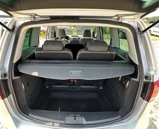 Silnik Diesel 2,0 l – Wynajmij SEAT Alhambra na lotnisku w Tiranie.