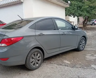 Wynajem samochodu Hyundai Accent nr 11903 (Automatyczna) w Baku, z silnikiem 1,4l. Benzyna ➤ Bezpośrednio od Emil w Azerbejdżanie.