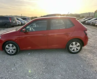 Wynajmij Skoda Fabia 2017 w Albanii. Paliwo: Benzyna. Moc:  KM ➤ Koszt od 15 EUR za dobę.