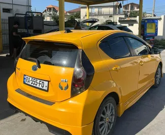 Toyota Prius C – samochód kategorii Ekonomiczny, Komfort na wynajem w Gruzji ✓ Bez Depozytu ✓ Ubezpieczenie: OC, FDW, Od Kradzieży.