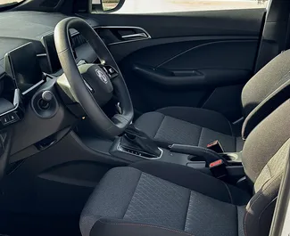 Wynajmij MG 3 2024 w ZEA. Paliwo: Benzyna. Moc: 160 KM ➤ Koszt od 110 AED za dobę.