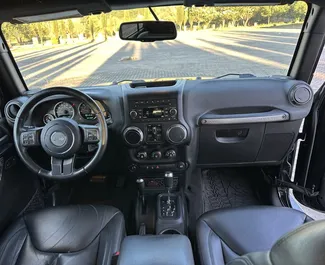 Silnik Benzyna 3,6 l – Wynajmij Jeep Wrangler w Tbilisi.