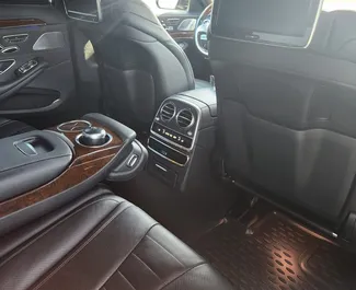 Silnik Benzyna 3,0 l – Wynajmij Mercedes-Benz S-Class w Baku.