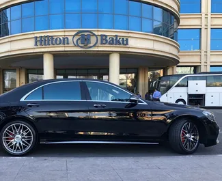Wynajem samochodu Mercedes-Benz S-Class nr 11973 (Automatyczna) w Baku, z silnikiem 3,0l. Benzyna ➤ Bezpośrednio od Emil w Azerbejdżanie.