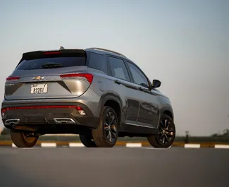 Wnętrze Chevrolet Captiva do wynajęcia w ZEA. Doskonały samochód 7-osobowy. ✓ Skrzynia Automatyczna.