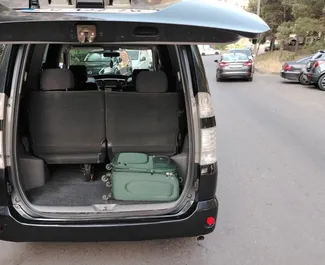 Wynajmij Toyota Noah 2010 w Gruzji. Paliwo: Benzyna. Moc: 180 KM ➤ Koszt od 180 GEL za dobę.