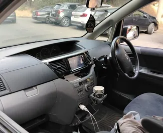 Toyota Noah – samochód kategorii Komfort, Minivan na wynajem w Gruzji ✓ Bez Depozytu ✓ Ubezpieczenie: OC, CDW.