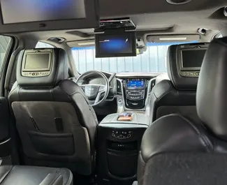 Wynajmij Cadillac Escalade 2019 w Gruzji. Paliwo: Benzyna. Moc: 420 KM ➤ Koszt od 500 GEL za dobę.