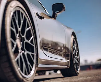 Wynajmij Porsche 911 Carrera GTS 2023 w Gruzji. Paliwo: Benzyna. Moc: 400 KM ➤ Koszt od 1400 GEL za dobę.