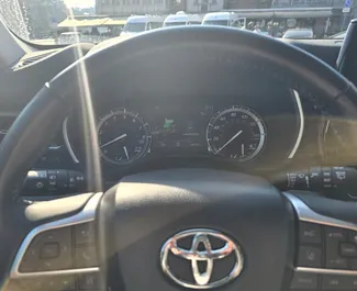 Silnik Benzyna 3,5 l – Wynajmij Toyota Highlander w Tbilisi.