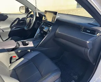 Toyota Venza 2021 – wynajem od właścicieli w Tbilisi (Gruzja).